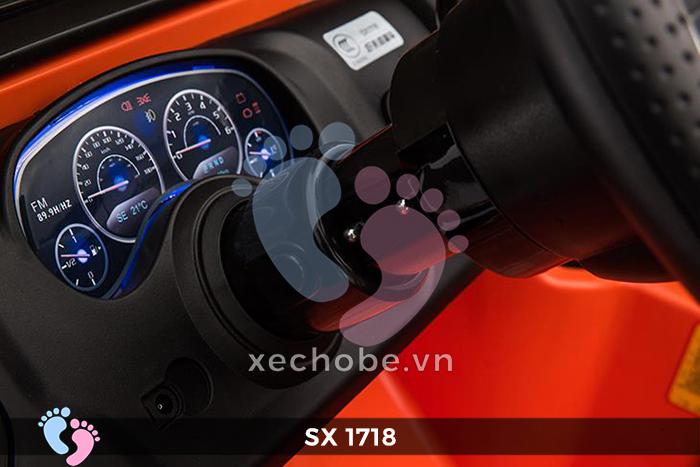 Xe ô tô điện trẻ em Jeep SX-1718